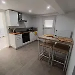 Romantique Avec Privatif Apartament