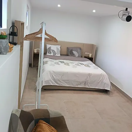 Appartement Romantique Avec Privatif Châteaugay